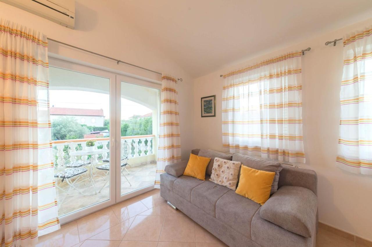Apartmani Lenka Ugljan Exteriér fotografie