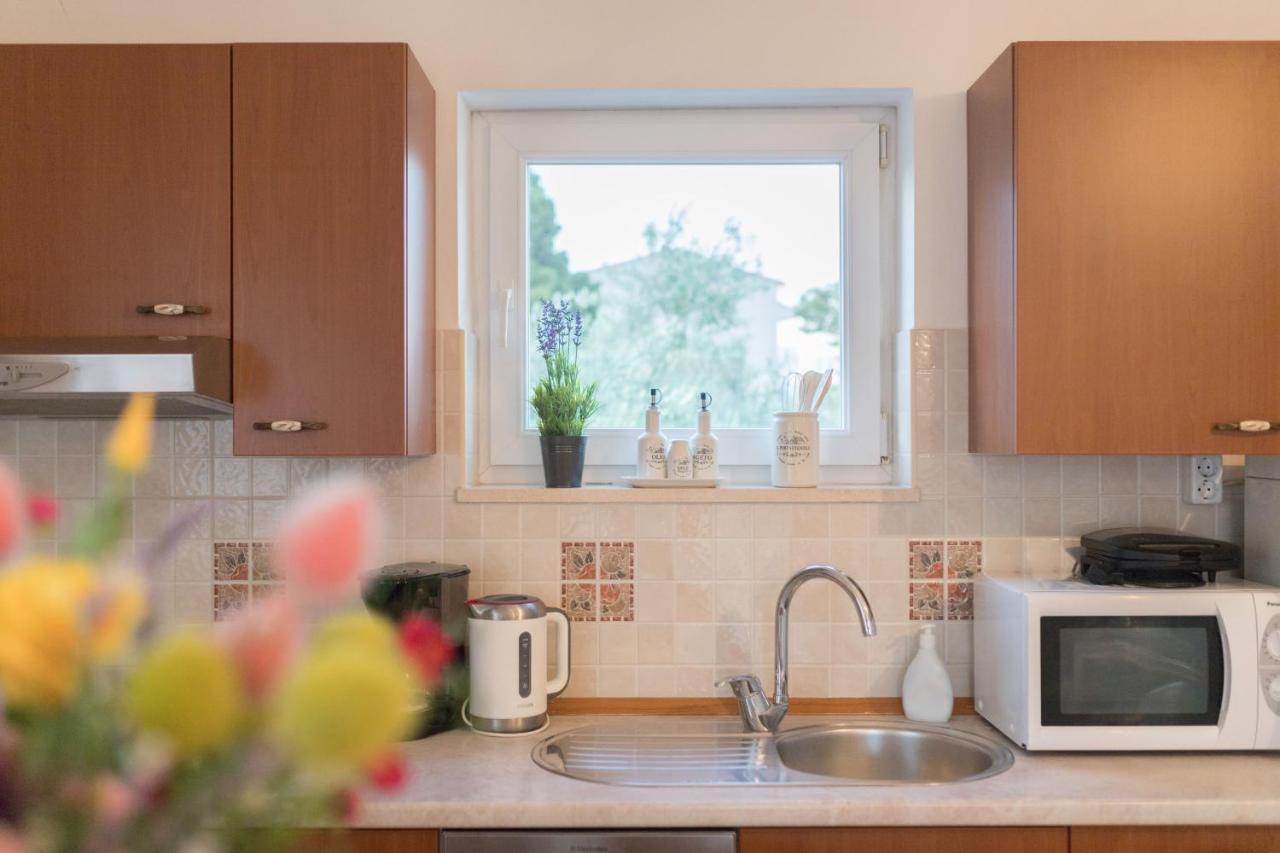 Apartmani Lenka Ugljan Exteriér fotografie