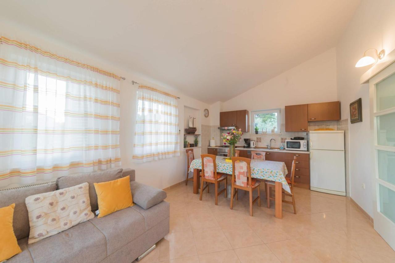 Apartmani Lenka Ugljan Exteriér fotografie