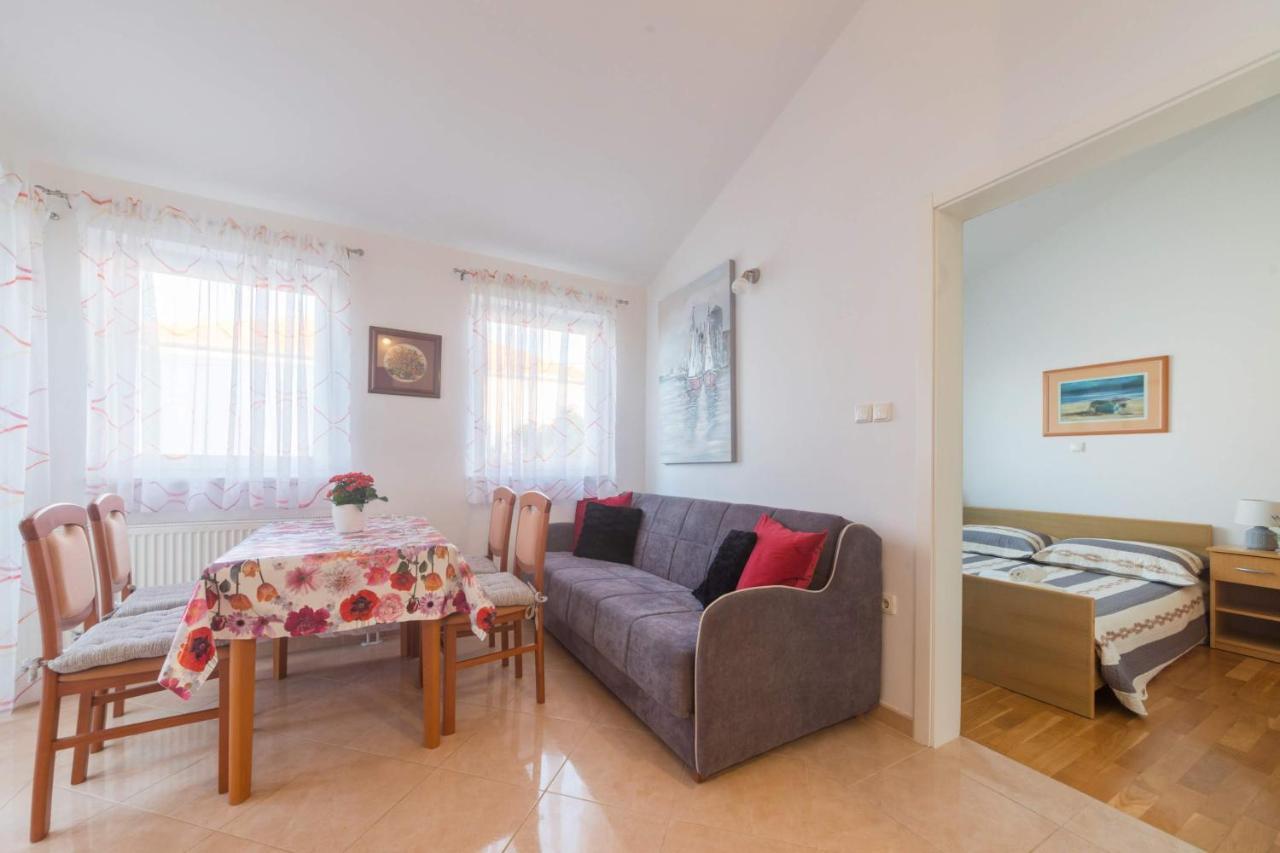 Apartmani Lenka Ugljan Exteriér fotografie